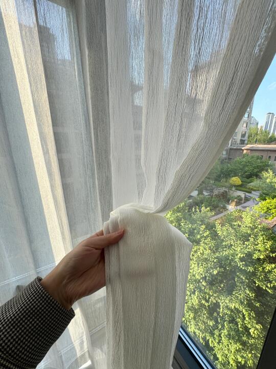 近期安装好看的纱帘