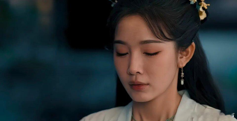 《定风波》的剧情在薛千山的猝然离世后，终于撕开了霍将军之死的真相裂缝——杀害霍将