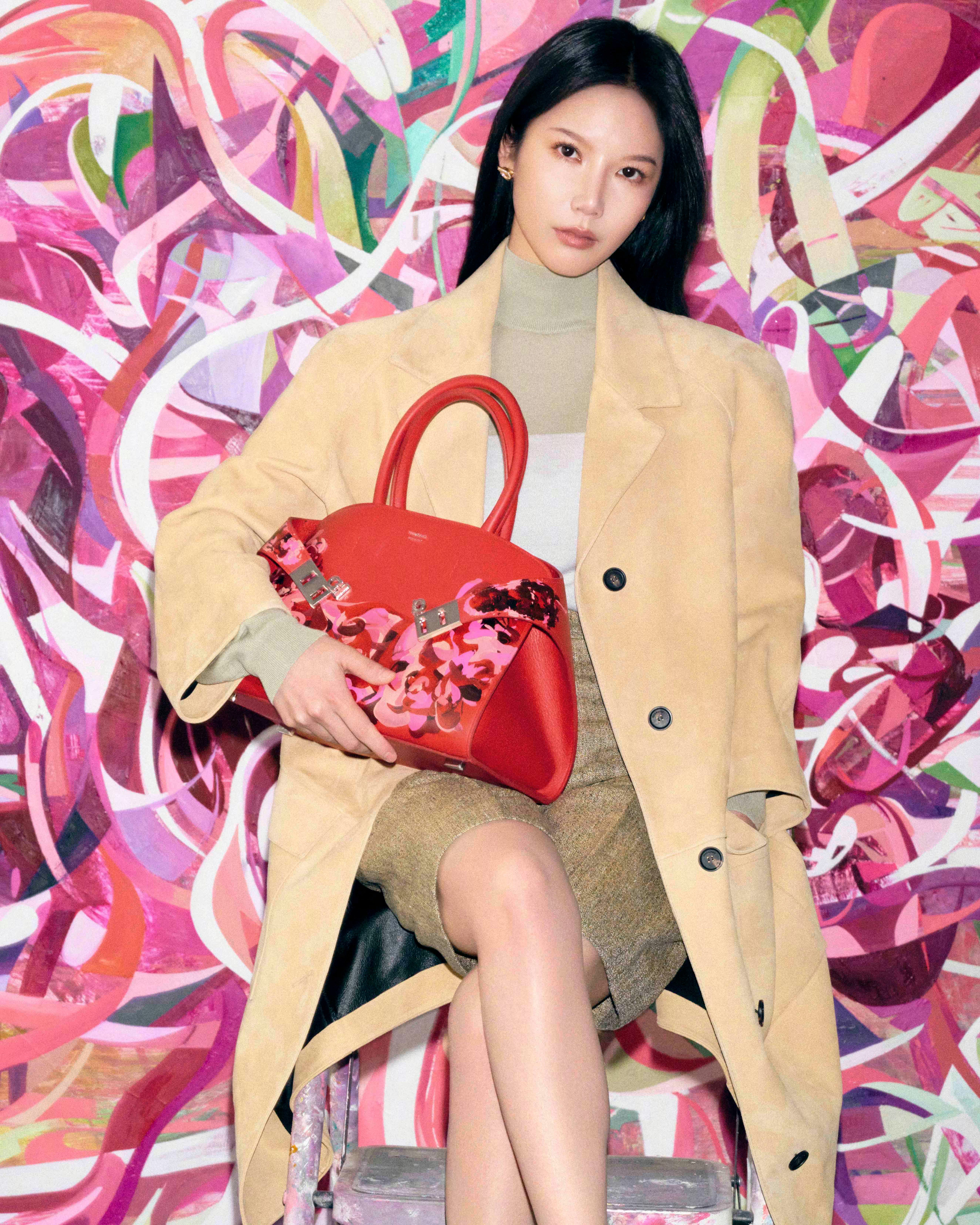 mila时尚资讯 Ferragamo菲拉格慕携手中国新生代女性艺术家张子飘共同打