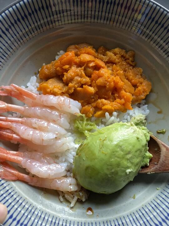 甜甜糯糯的海胆饭❗️❗️忍不了了🍚🥑🍤