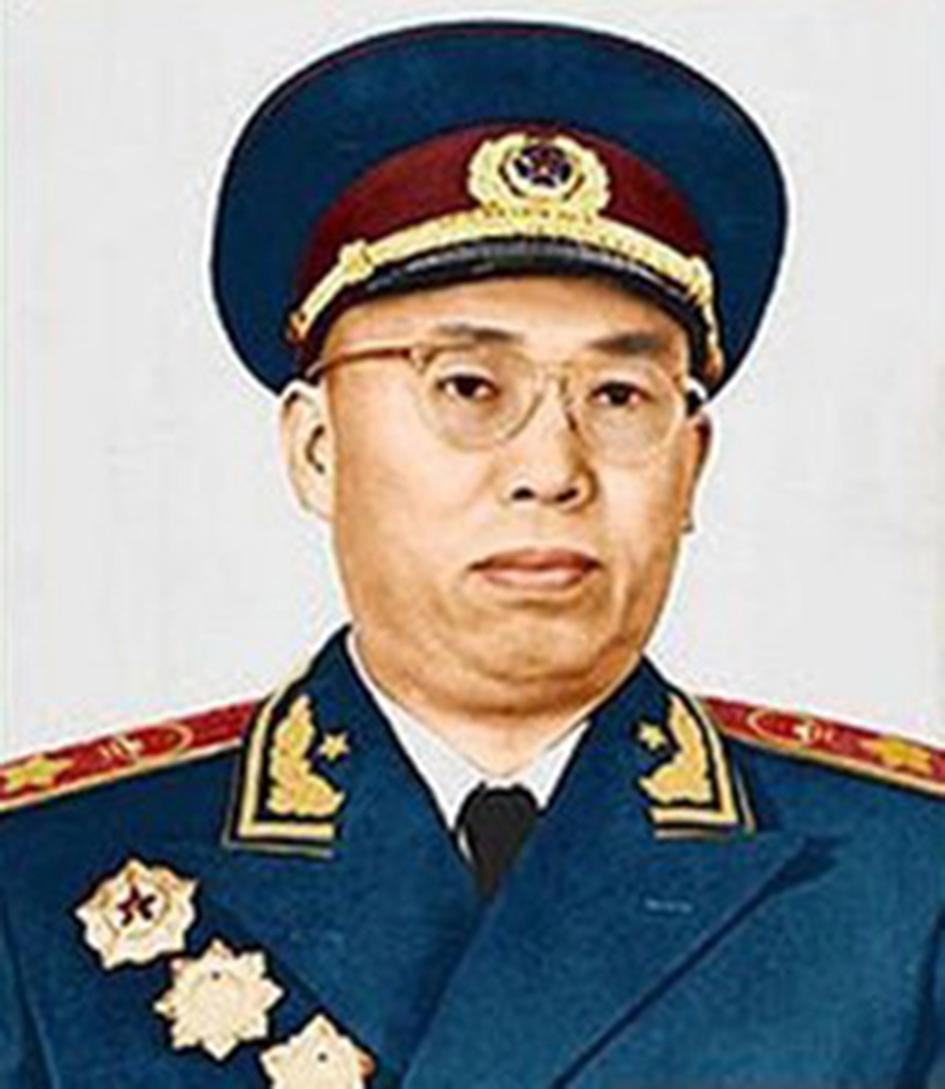 罗荣桓在党内一直是正确路线的代表，在工作方法上，他也是十分理性的。
抗日战争时期