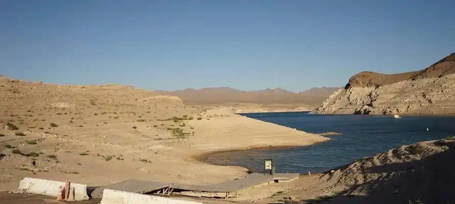 全球最奢靡销金窟，身处57℃高温死地，年赚千亿，靠喝洗澡水续命
地球最热的地方，