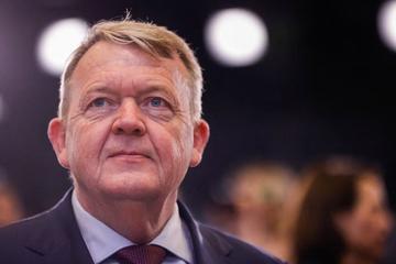 丹麦外交部长拉斯穆森可怜巴巴地说，我曾经亲自拒绝了来自中国的投资，也曾经向美国承