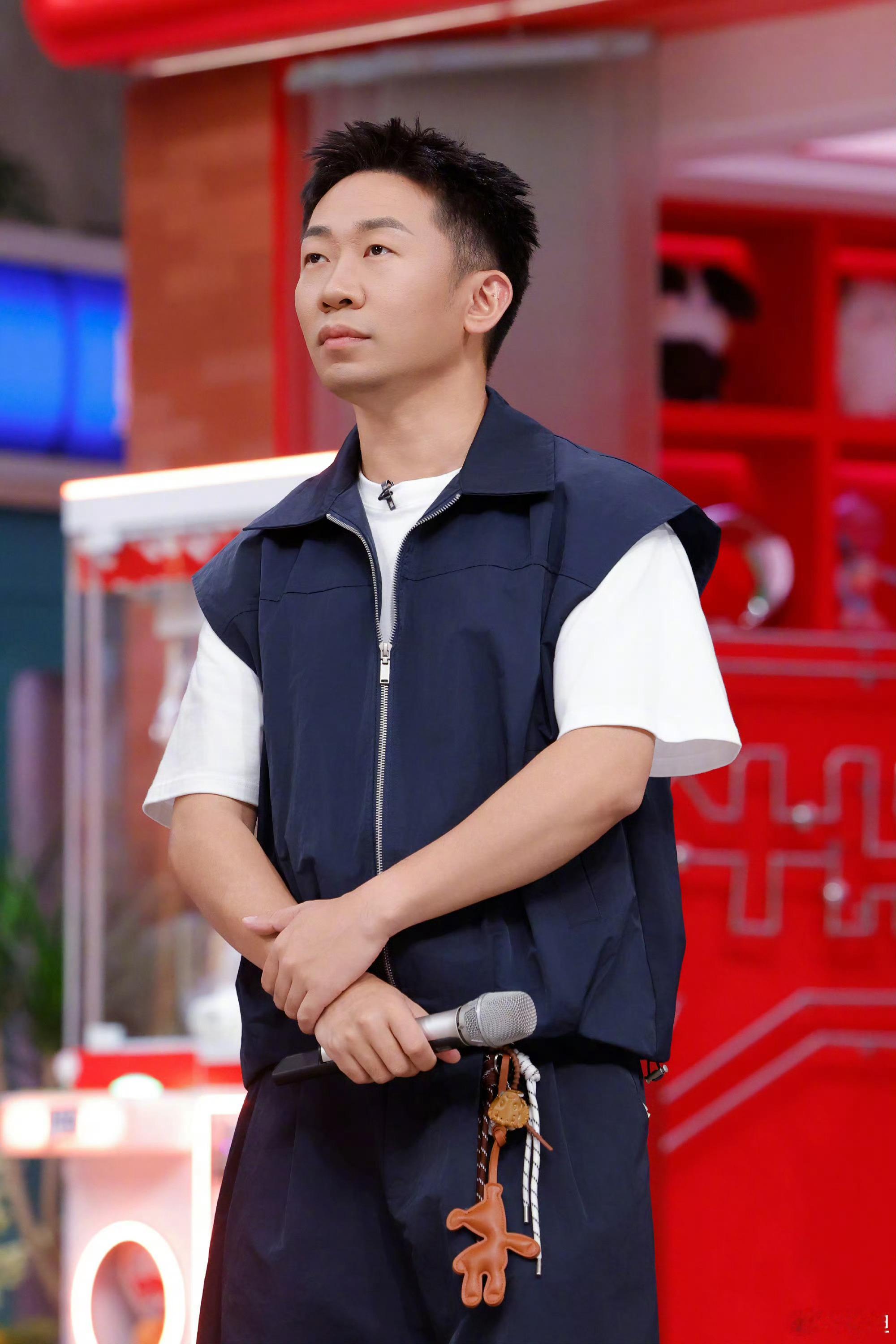刘晓庆杨迪官宣关注流大会刘晓庆官宣关注流大会谁被这一组官宣惊喜到，刘晓庆杨迪即将
