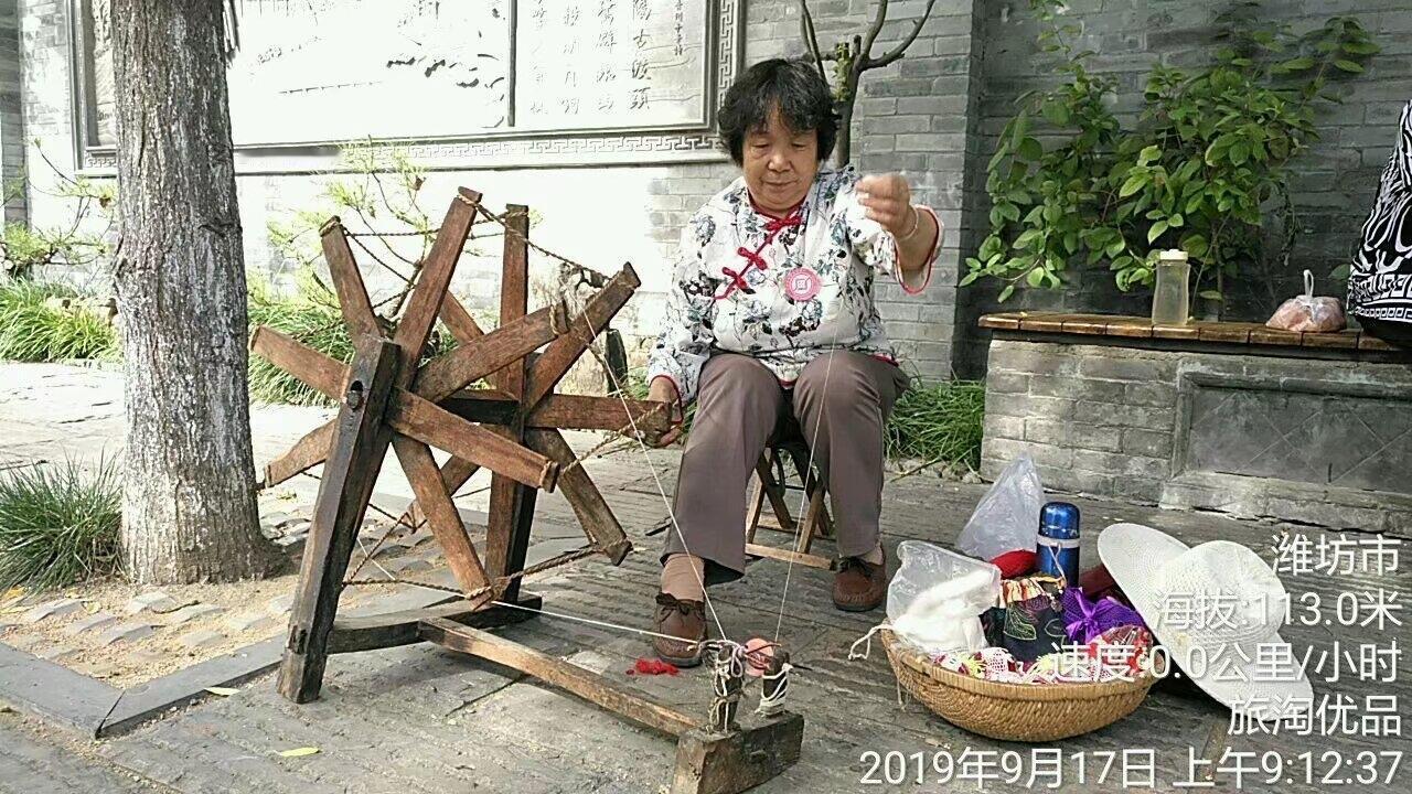 儿时的生活哪时候不觉得无聊，反而觉得很快乐，一晃就老了。
   这样的生活气息您