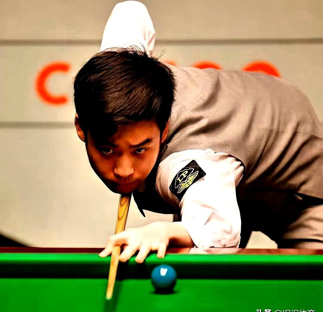 范争一这天没捅破，但克鲁斯堡的天，快被他顶出个窟窿了！
 

墨菲，堂堂世锦赛冠