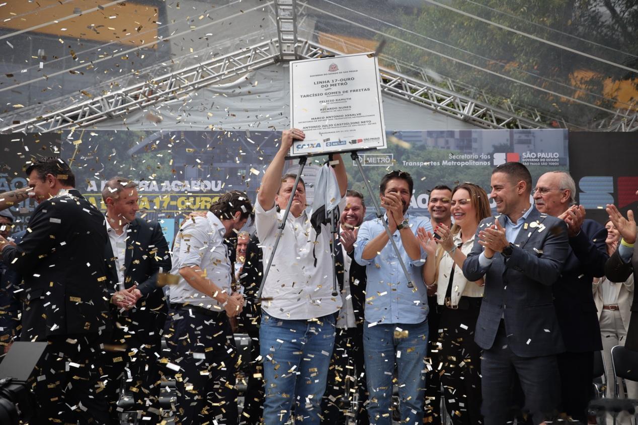 比亚迪这次在巴西干成的事，推动绿色交通全球化，真挺让人刮目相看。巴西圣保罗那条云