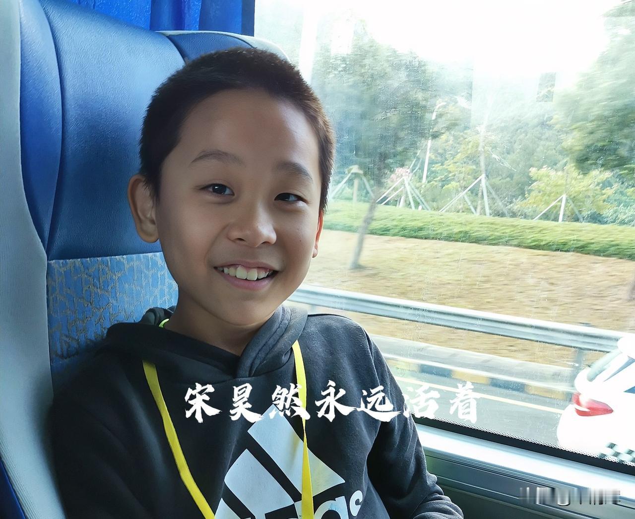 总在记忆里（1512）：孩子，早上好。从昨天起，我们父子俩又可以一起去战斗了！我