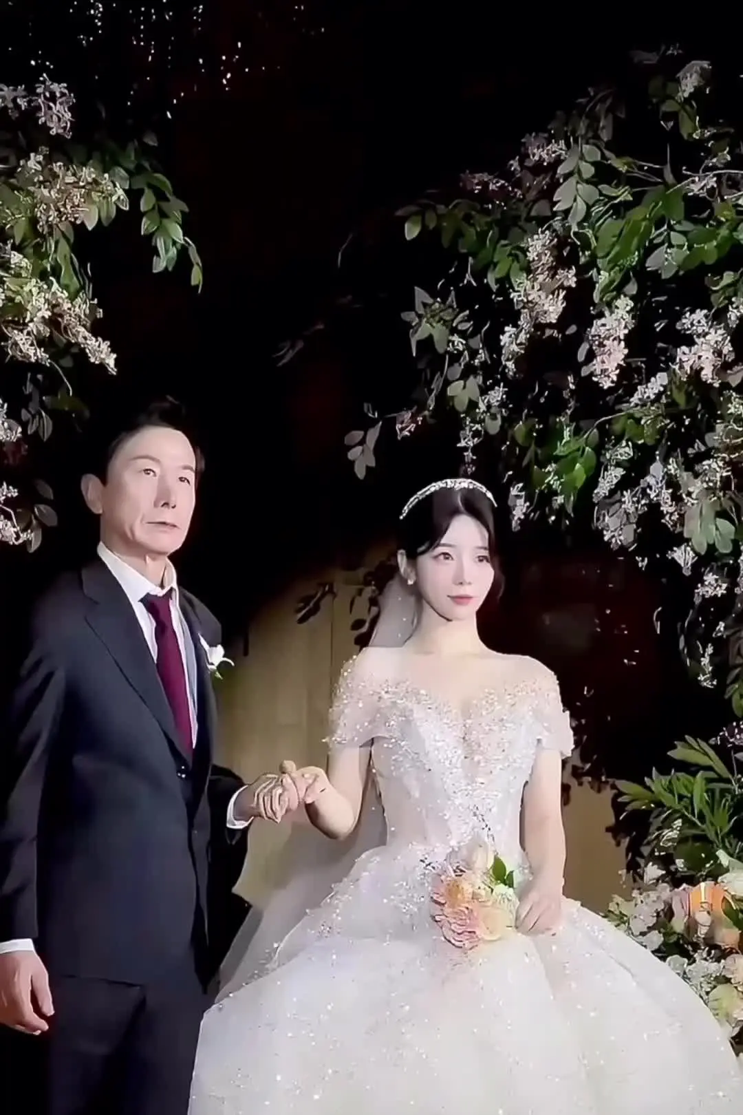 找一个人惺惺相惜 找一颗心 心心相印 那个人就是你