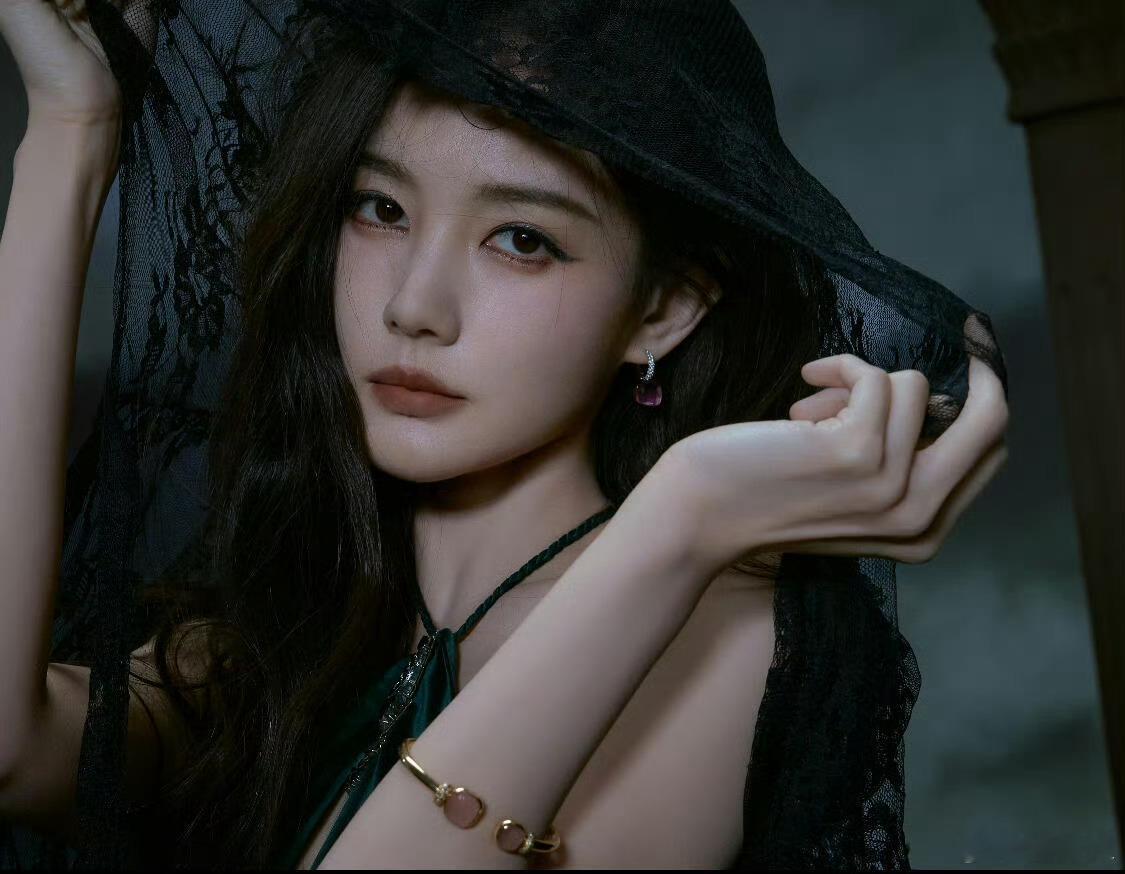 李一桐说想演恶女 完全适合 恶女剧本速速递上📖 ​​​