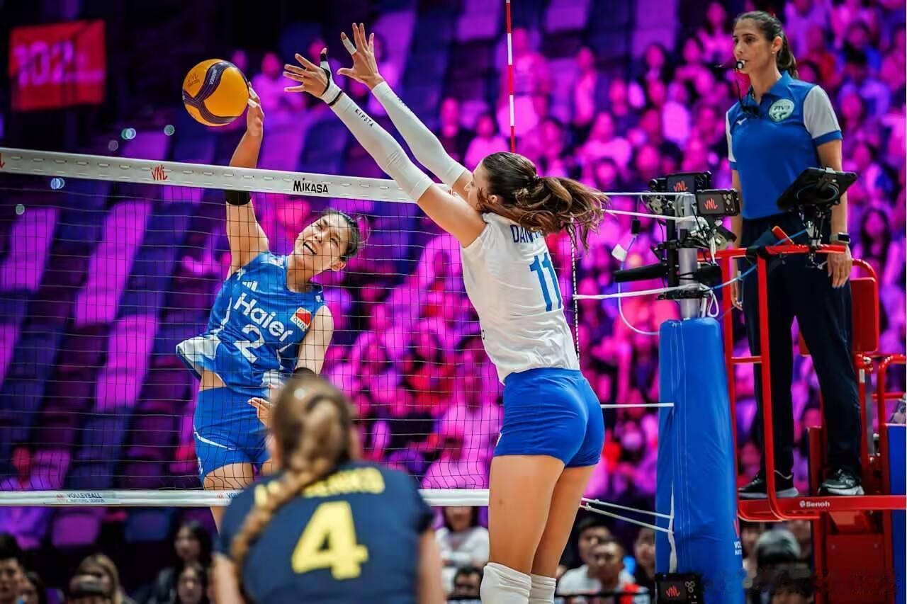 女排世联赛-中国3-0乌克兰终结3连败 庄宇珊18分冠全场------北京时间7