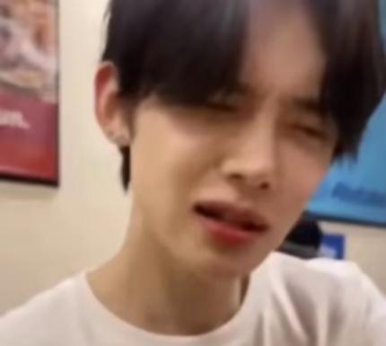 我现在只能安慰自己根据txt守恒定律，造型不好就说明歌会好听[泪奔][泪奔][泪