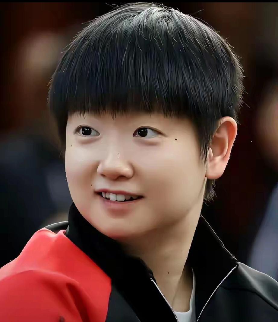 官宣重大调整！孙颖莎主动放弃亚锦赛，终于听懂肖战的良言
 
     近日中国乒