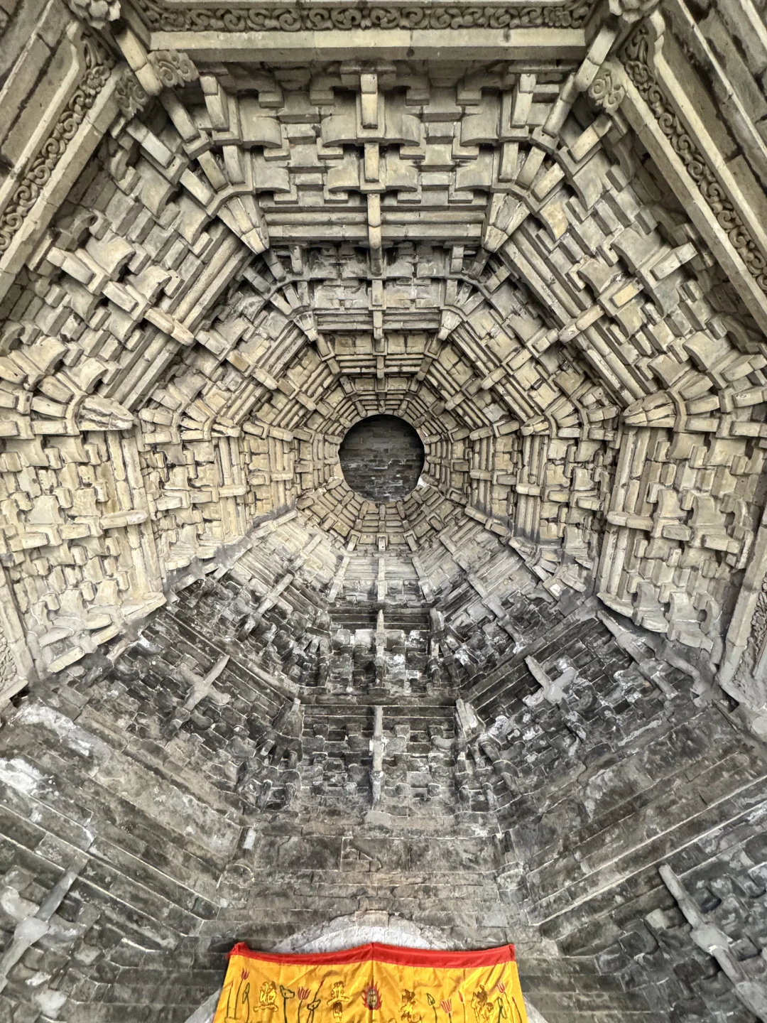 无梁殿基本就是砖砌的拱券结构建筑