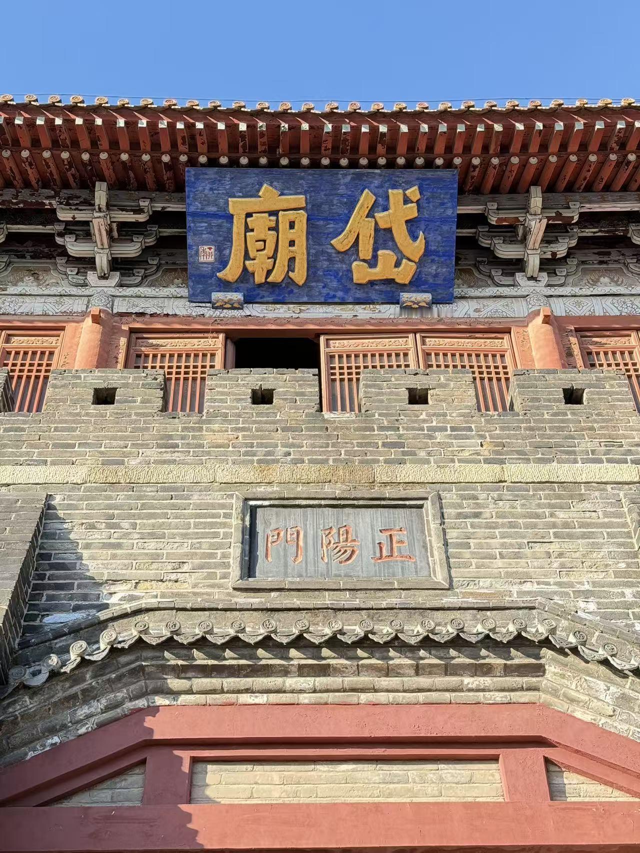 沉住气！再沉住气！忍耐！再忍耐！市场到了需要调整的阶段和位置，就必然会调整，只不