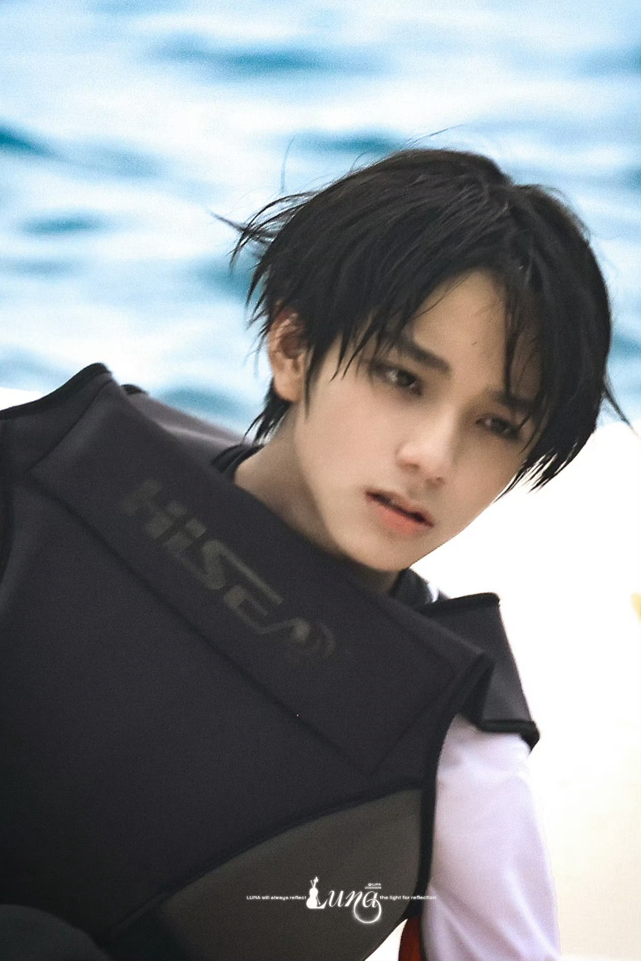 我去…王橹杰这个湿发更凸显骨相牛了🤲🏻王橹杰湿发