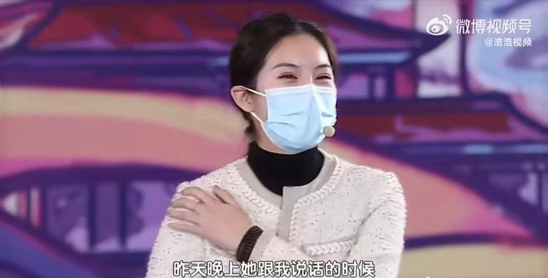 从邻里万家到生活暖意，记者用脚步记录改变。电梯加装、车位改造，每一步都藏着民生温