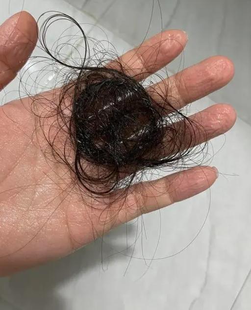 精足头发黑，气足头发亮，血足头发旺， 3个中成药，补精补气补血[给力][给力][