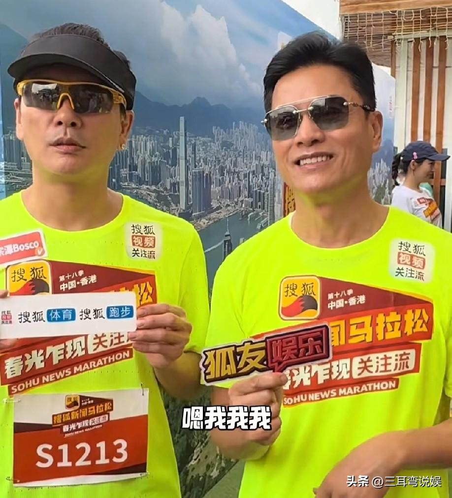 绝了，吕良伟和黄宗泽，一个70岁，一个45岁，但站在一起完全看不出有25岁的年龄