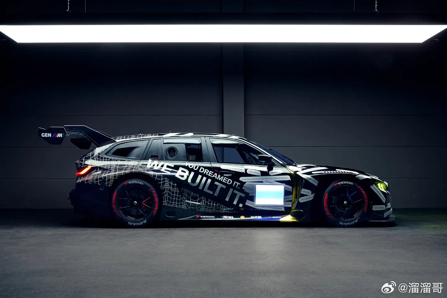 绝对是一台可以载入史册的赛车...1994年沃尔沃850跑完BTCC后，好像还没