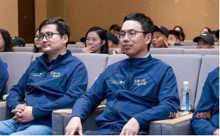 董路没等来足协，却收到了比亚迪的“大礼”！比亚迪官宣跟董路“中国足球小将”合作，