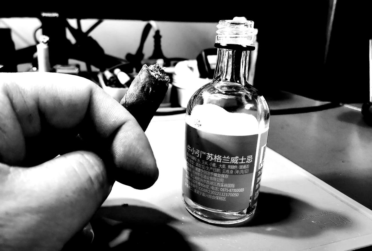 劳心者治人，劳力者治于人，心力俱劳者…