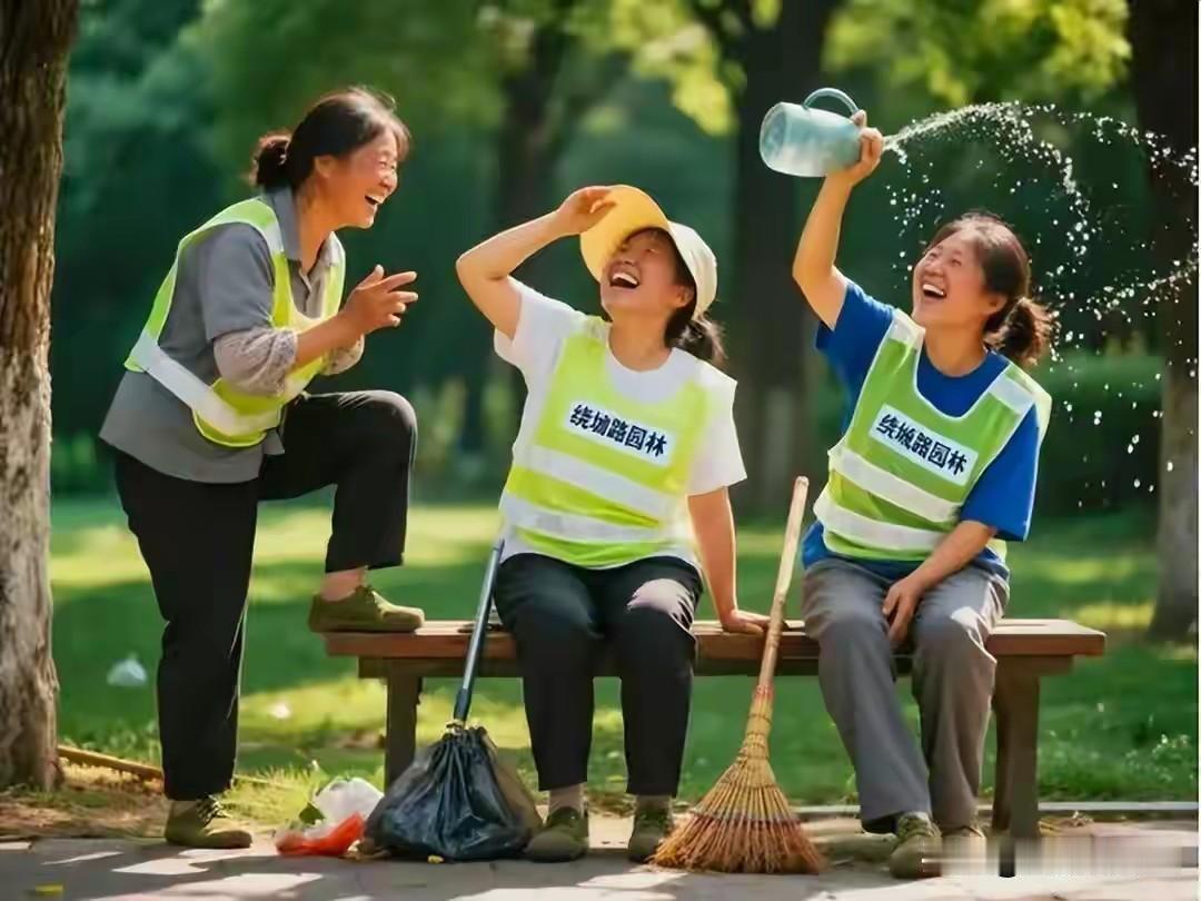一看就是假图，还获奖？协会评委们不了解Al吗？就是笨想，图里衣服上的字你没看出来