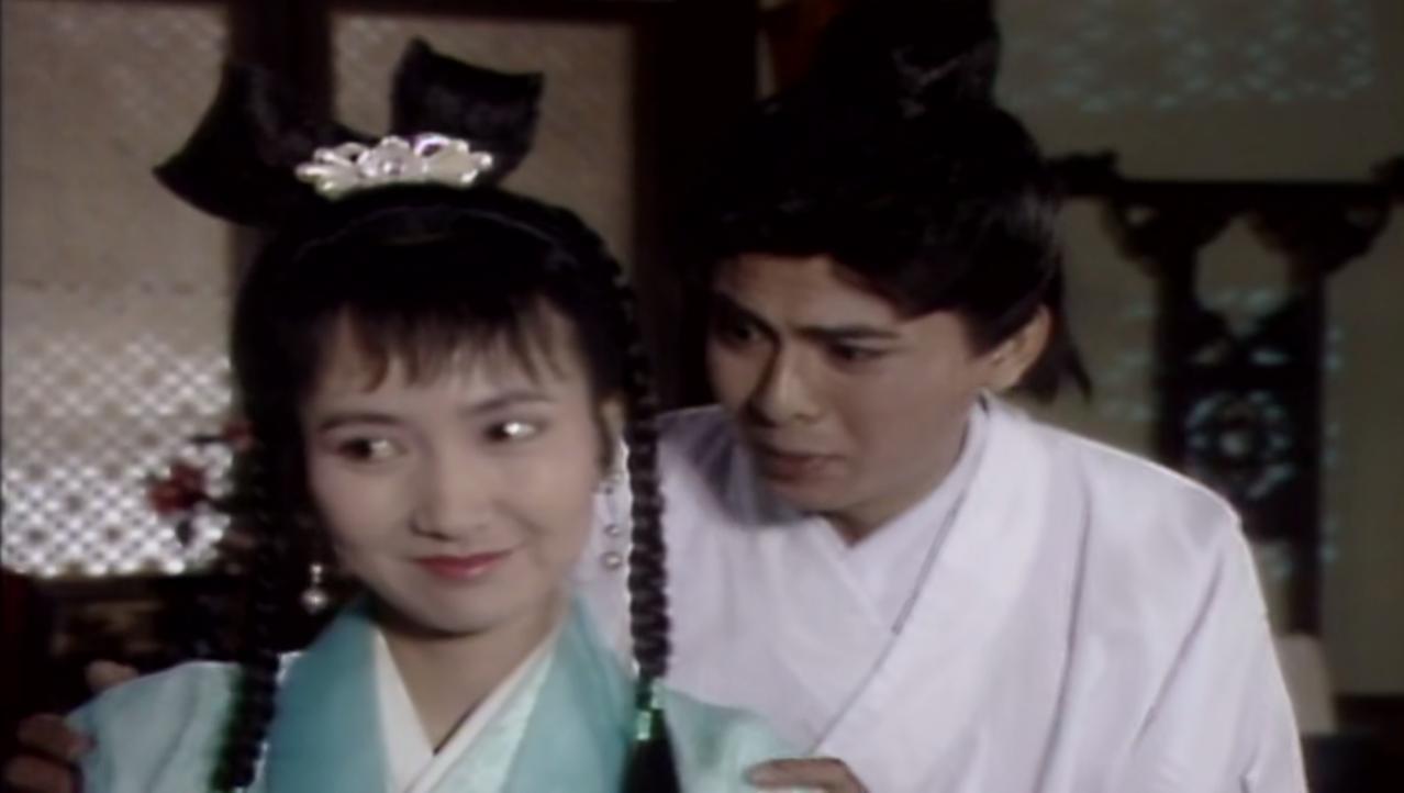 《新白娘子传奇》里，也有好多的意难平啊：
小青和张公子，他俩也是真心喜欢对方的，