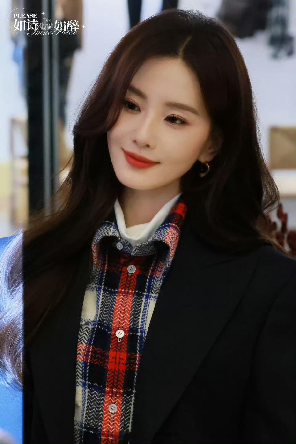 刘诗诗今天品牌活动，是学姐啊