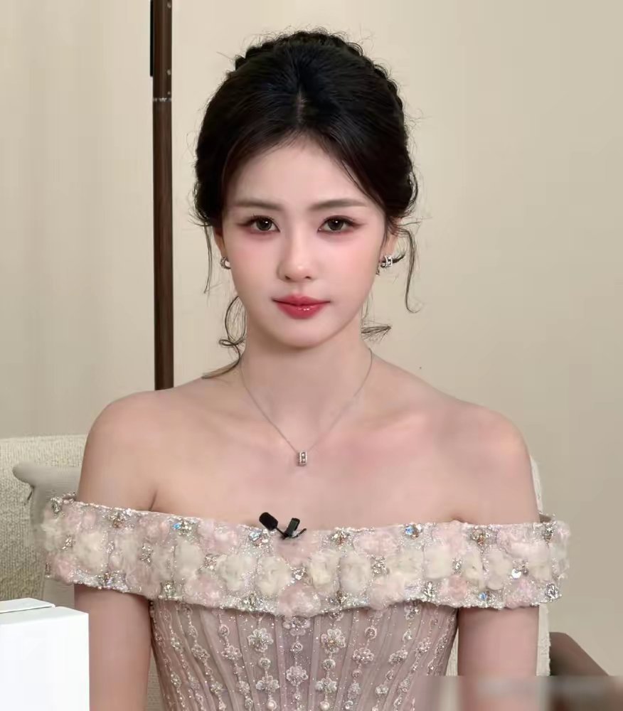 白鹿，一部爆款都没有？数据不会说谎。爱奇艺历史热度TOP10，全是《狂飙》《朝雪