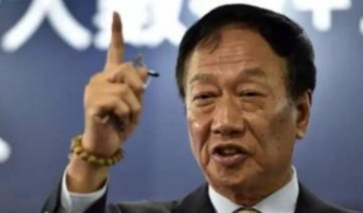 “只要大陆敢打，我就敢送”，他公开宣称，“若两岸爆发冲突，我会誓死守护台湾”，将