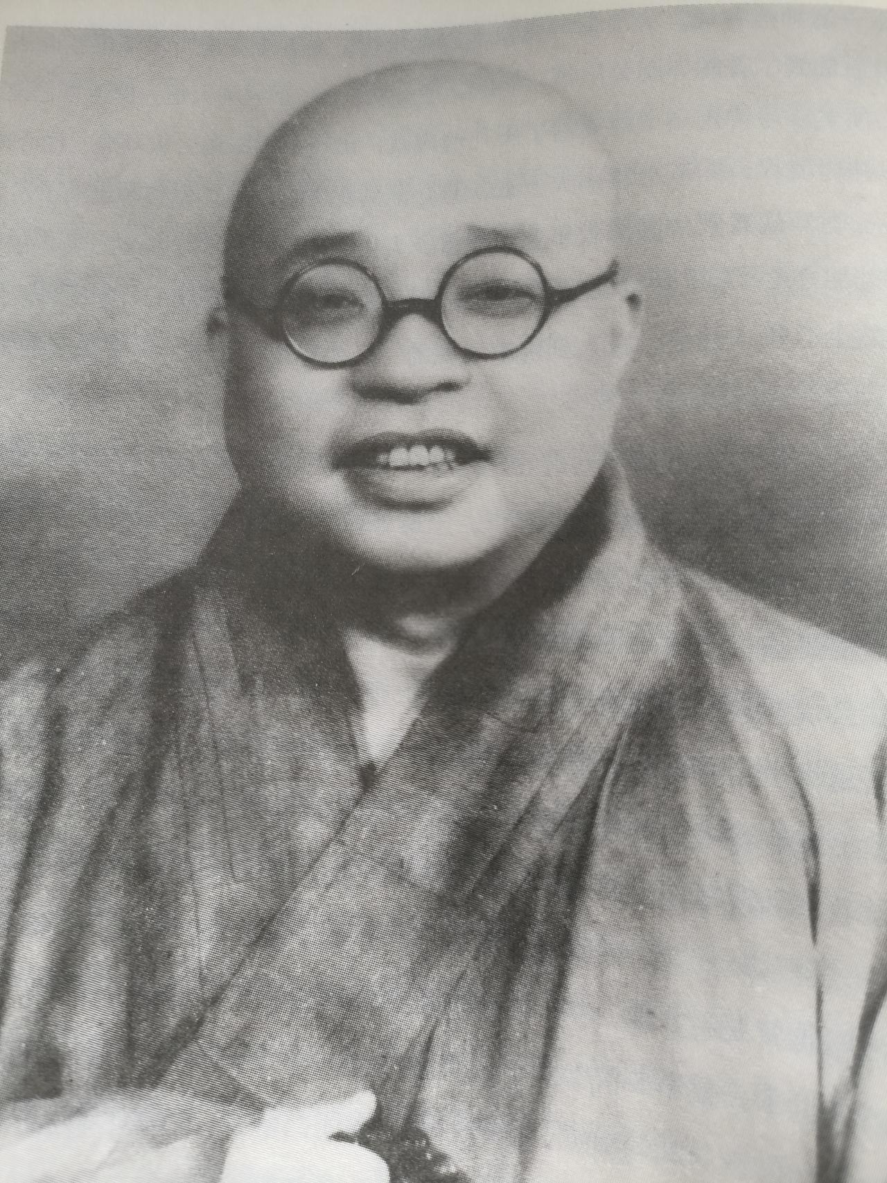 汉地喇嘛邢肃芝回忆  太虚法师 五
 
太虚大师待人平等无差别，无论权贵还是普通