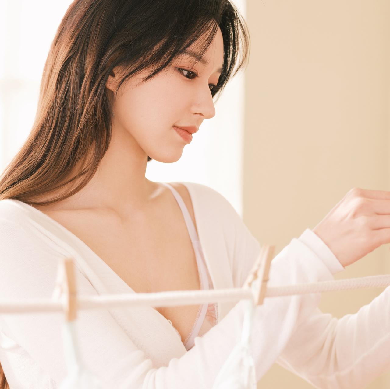 程潇这组神图杀疯了！甜酷切换美到窒息💥

救命！程潇的新写真直接美到我心巴上反