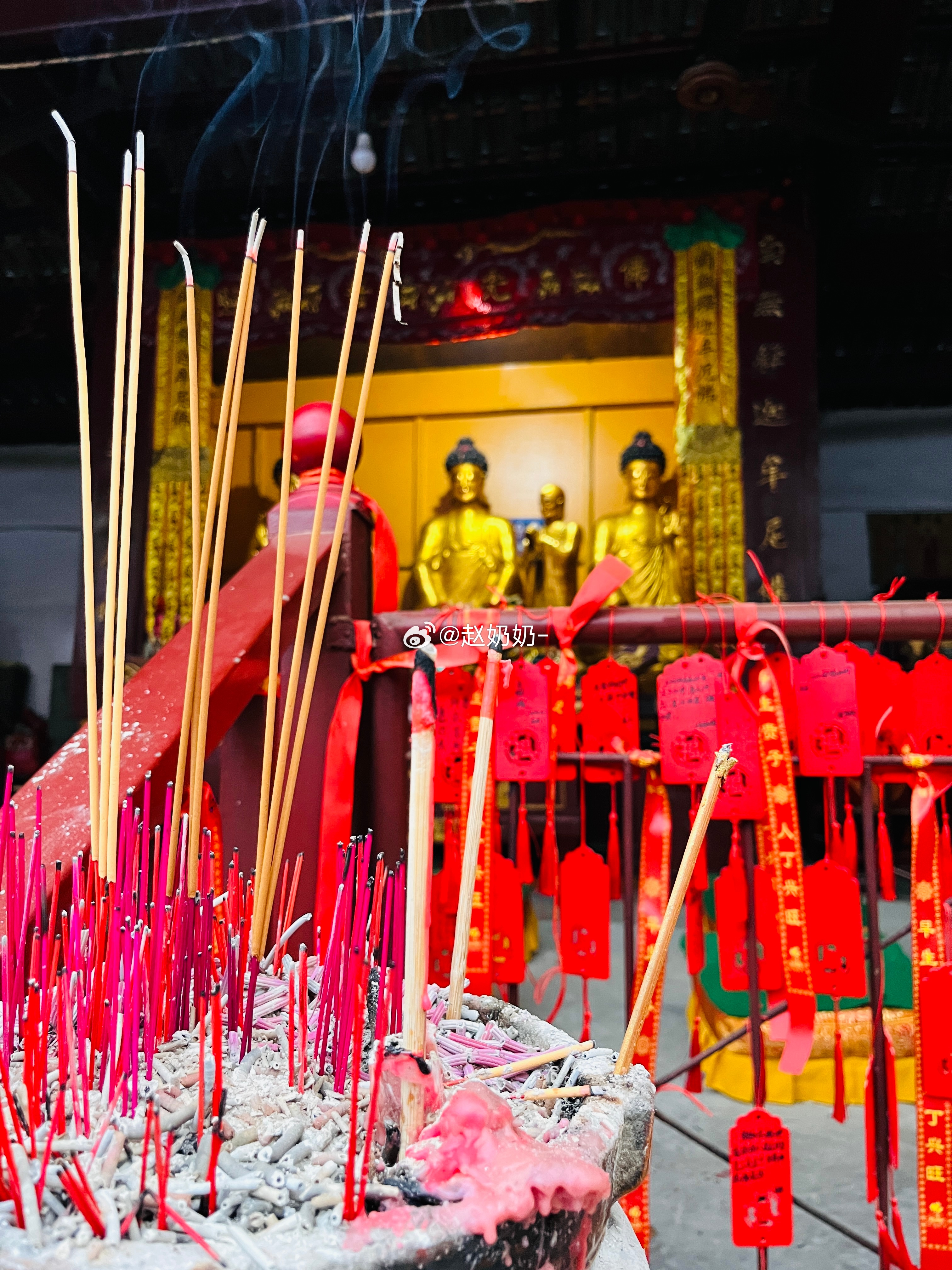 奶奶帮大家祈福 光阴知味，岁月生香。一切皆在向好而行。 