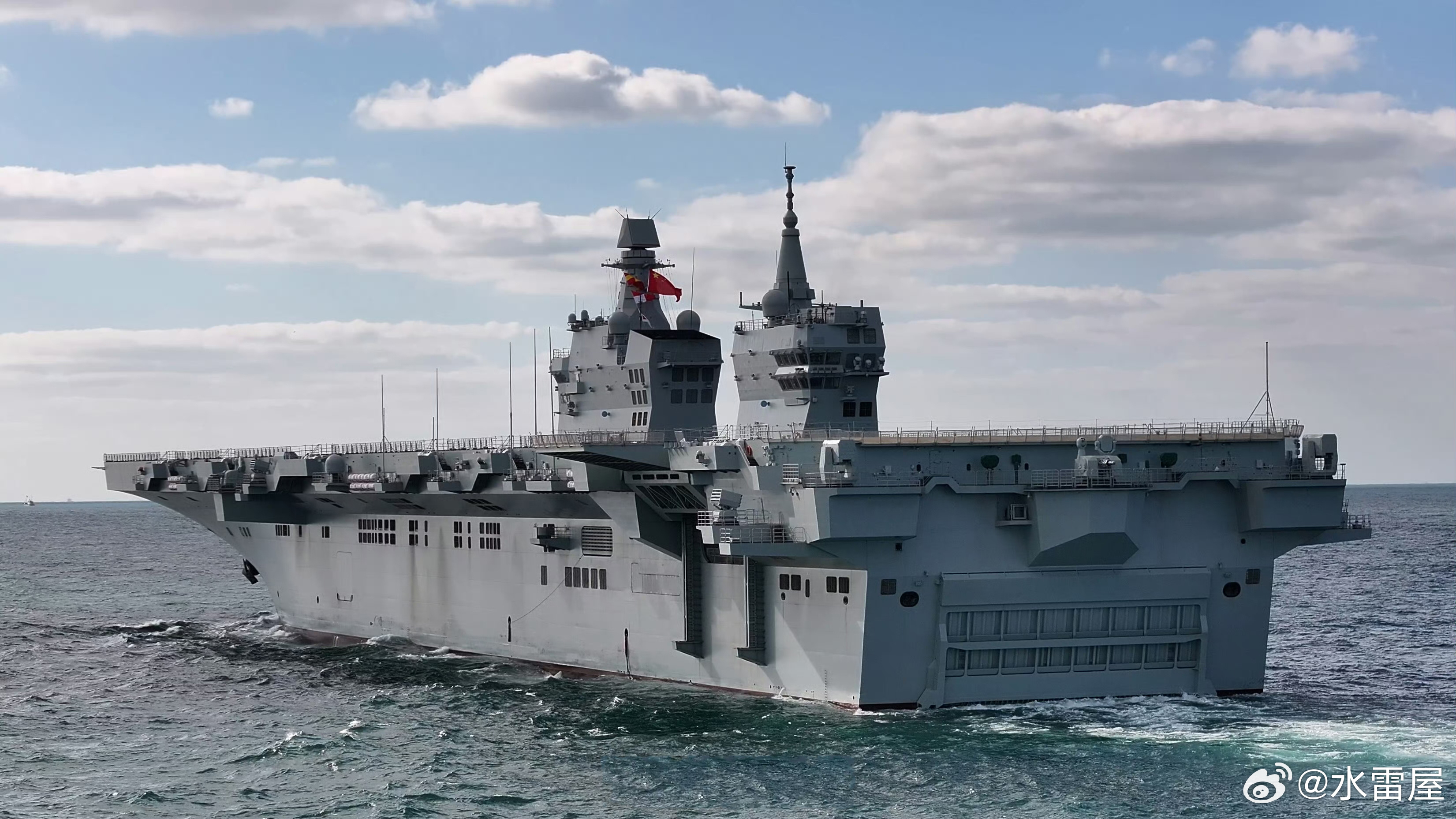 浅析076·上（付费）说起大家关注度非常高的076型两栖攻击舰，虽然本号发过不少