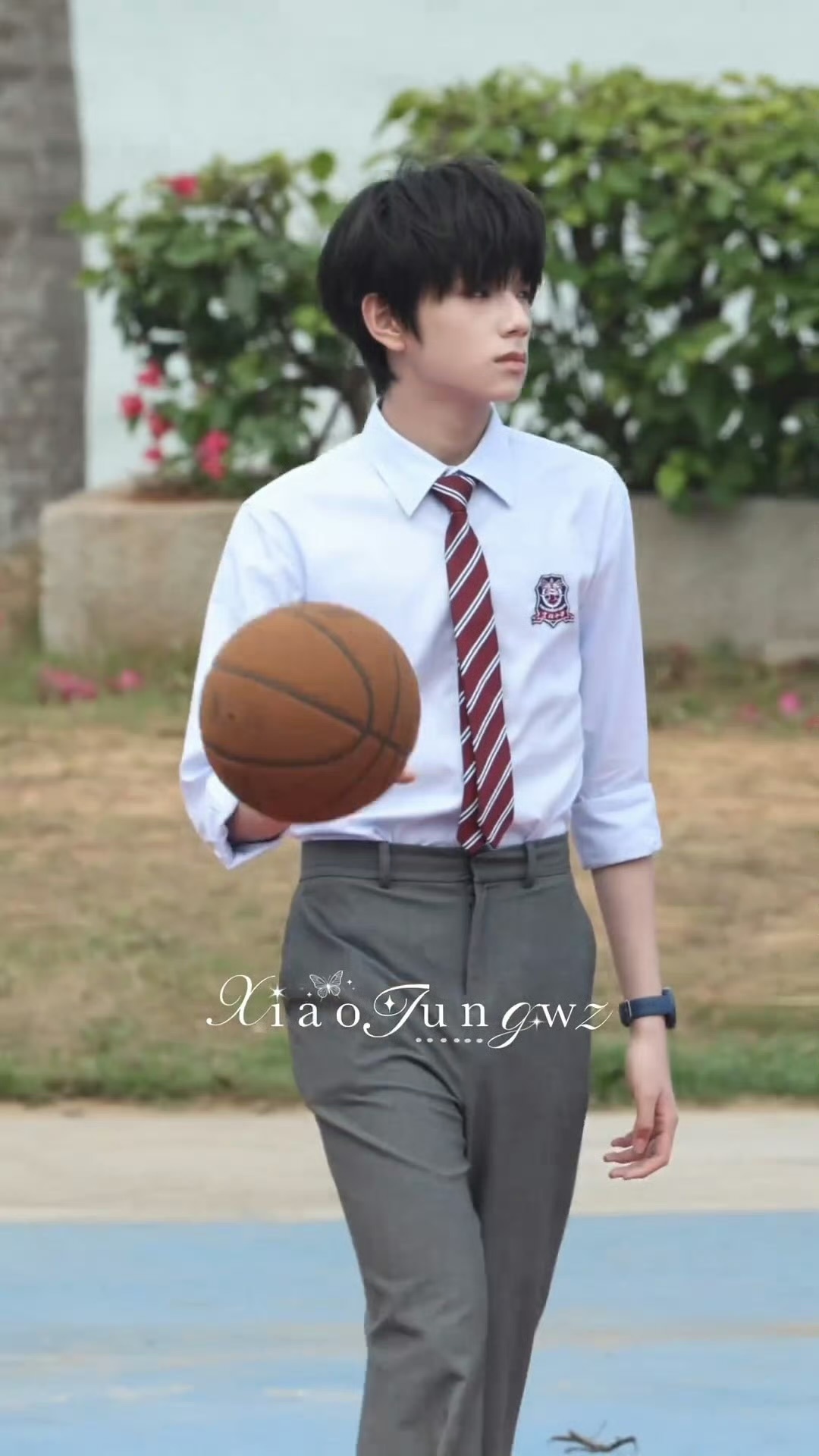 王橹杰杀青 清秀帅气的学长，好想立马看到王橹杰我们的少年时代2饰演的付彬言！有这