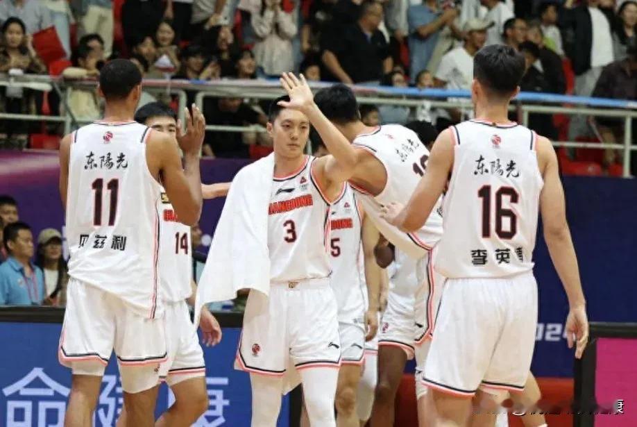 广东输山西，成笑话！

2024-2025赛季CBA常规赛第一场中，广东队在客场