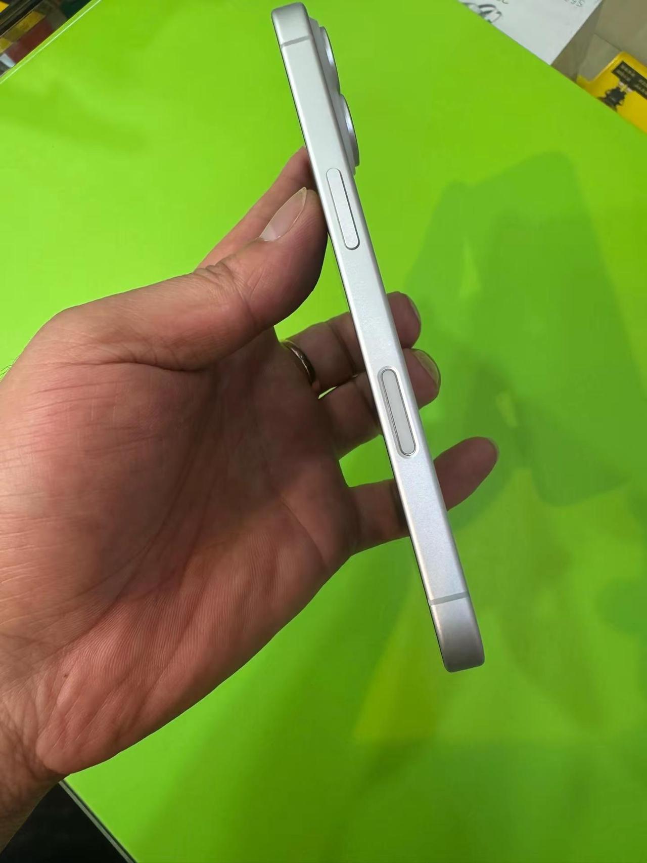 17 256全原无拆修售后在保🔋99