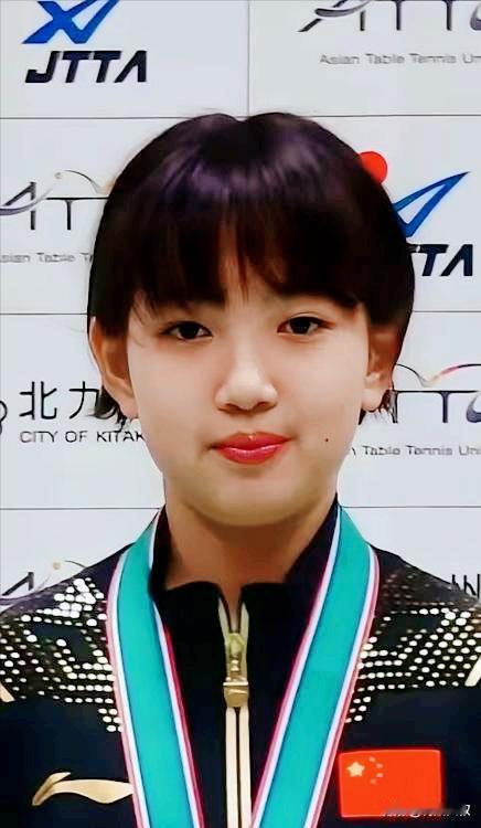 杨蕙泽3:2爆冷了资格赛一号种子高森爱央，晋级正赛！
但是1/8区就遇到了日本队