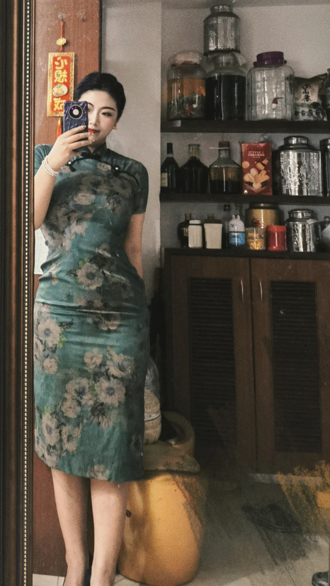 当然要穿一次旗袍了