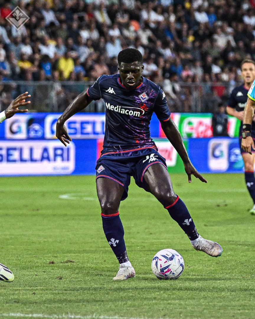 邓肯在接受佛罗伦萨官方频道采访：“球场上球员之间一直存在种族歧视，但你听不到，因