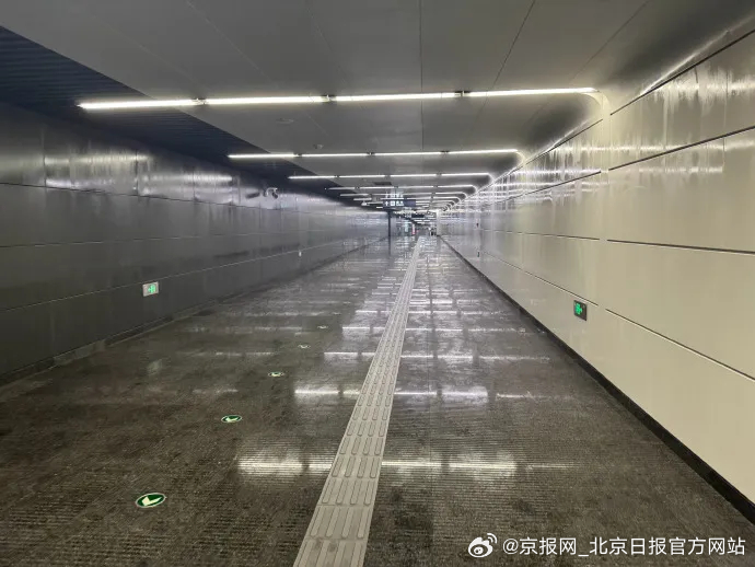 【北京也有“回南天”？其实是“桑拿天”！】近两天，中东部的闷热程度简直堪比常年大