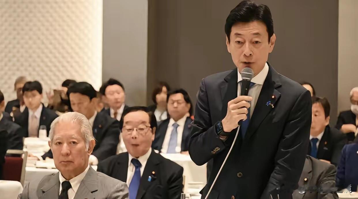 日本成功访华了！
  ​根据日本方面在5月3日透露，日本自民党选举对策委员长西村