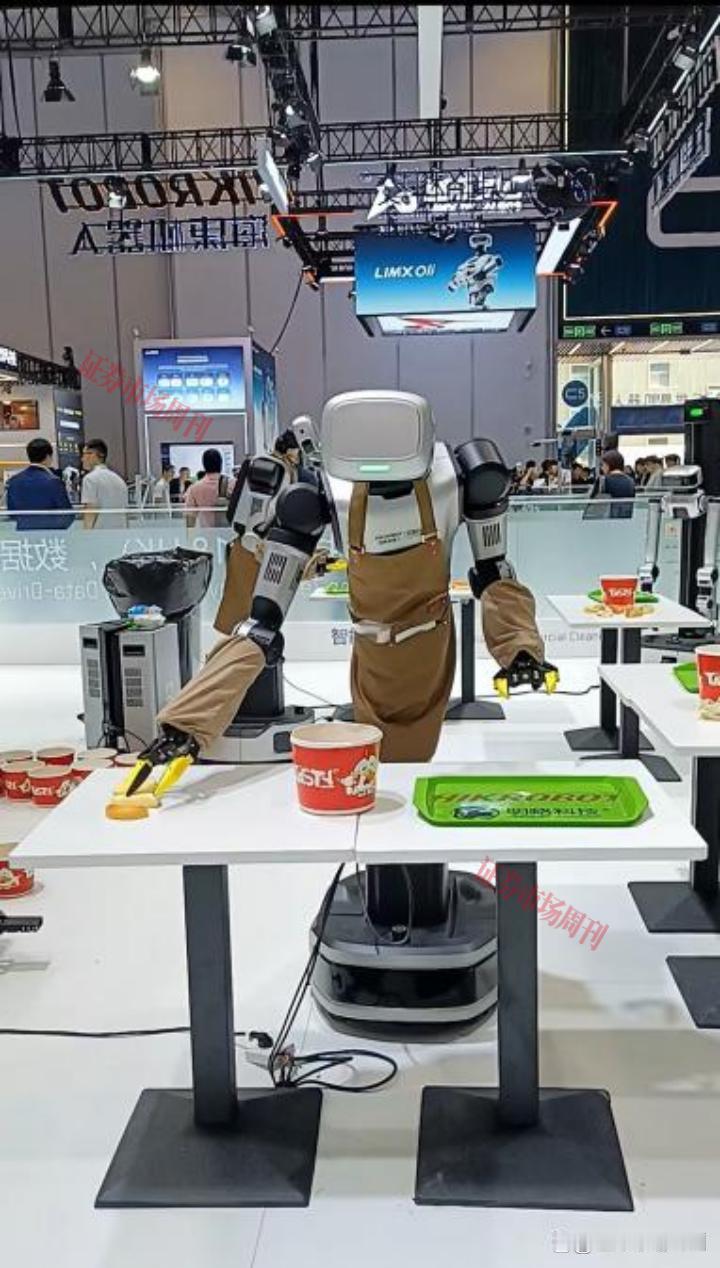 直击2026世界机器人大会：明略科技展示商服机器人AI能力
 文丨吴新竹 编辑丨