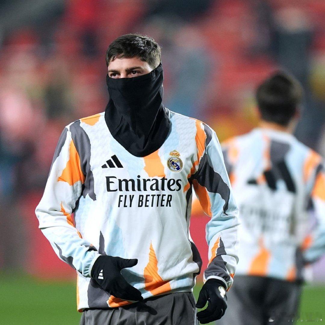 猜猜我是谁[并不简单] 西甲联赛  巴列卡诺vs皇马  halamadrid  