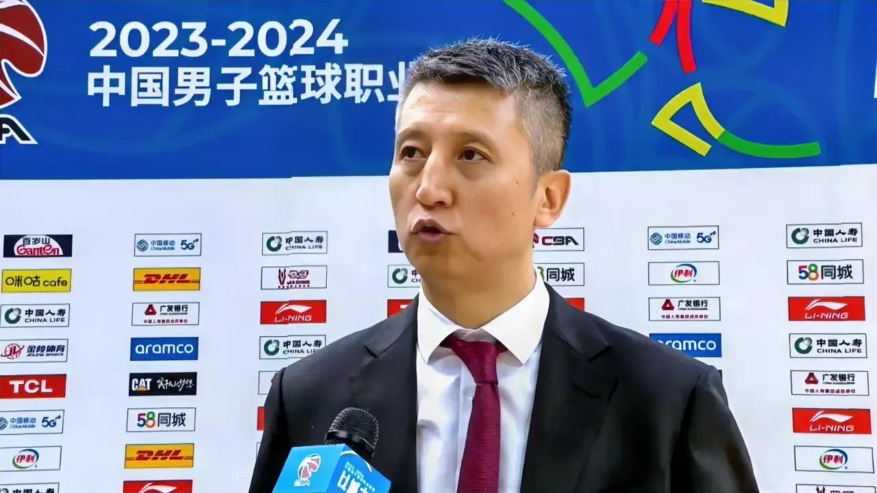 郭士强确实厉害！目前广州0:2落后新疆！
但是，依然无法掩盖郭士强的超能力！
通
