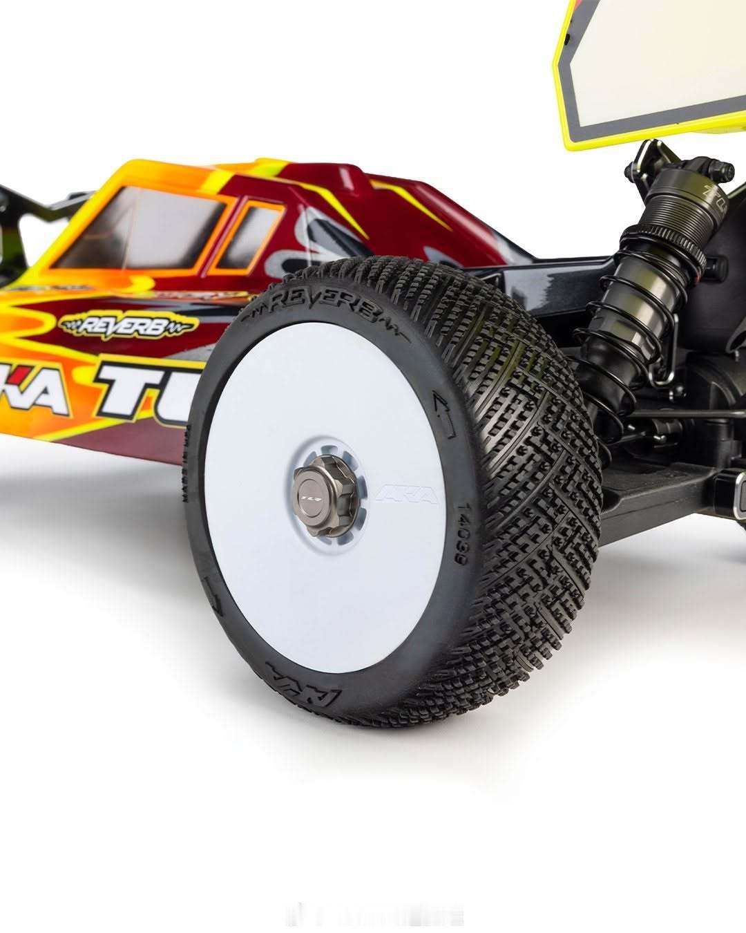 AKA 推出全新 Reverb 1/8 越野 Buggy 竞赛轮胎。该产品专为现