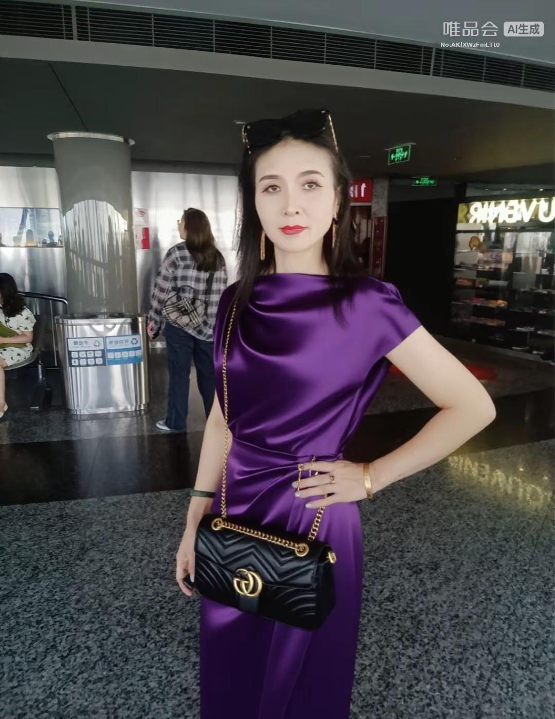 不用问他爱不爱你 他为你花钱的态度，就决定了他爱你的程度，都说了钱是男人的命。