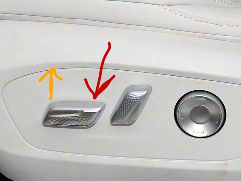 刚去体验某品牌增程轿车，发现座椅控制一个小bug：由于该车坐垫只能整体调节高度，