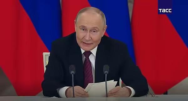 随着土库曼斯坦成功敲定天然气大单俄罗斯急了官宣普京将会很快访华
  俄罗斯眼见土